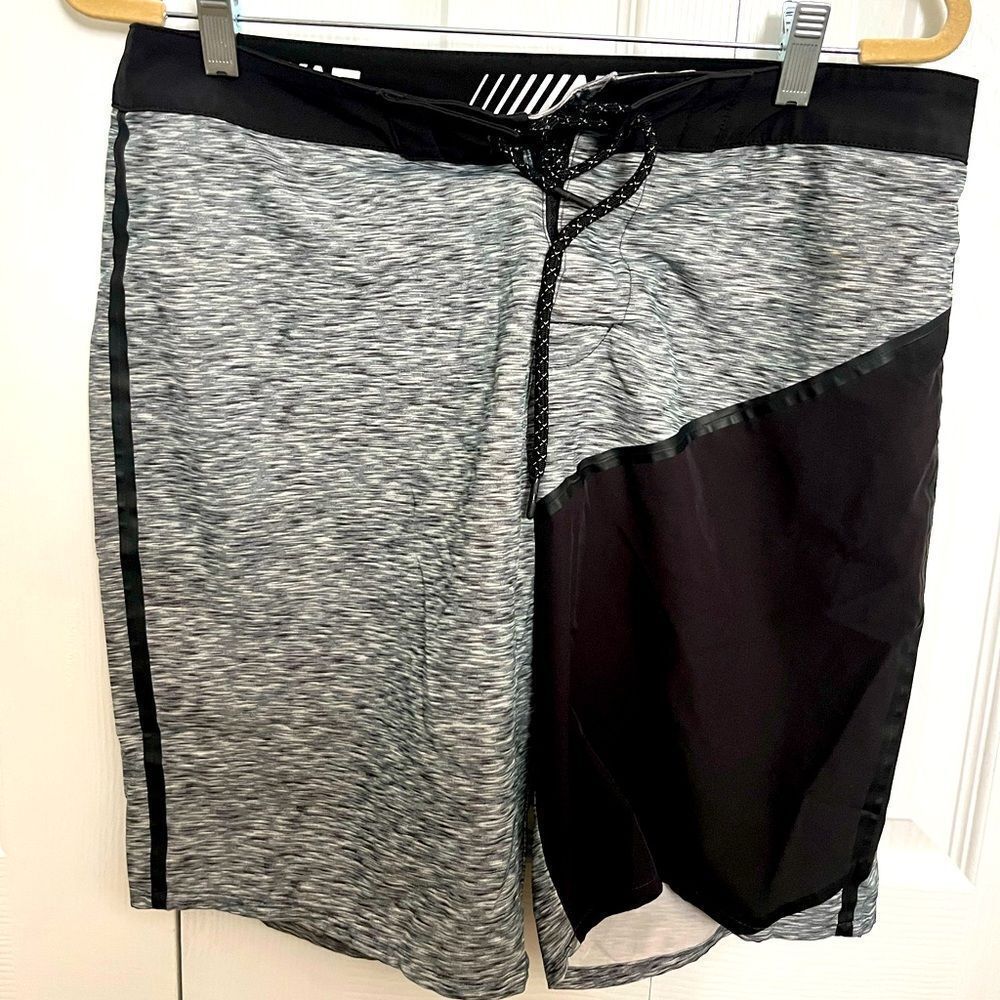 American Eagle Swim Trunks. Size Medium